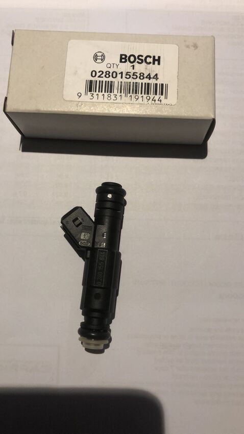 Bosch Fuel Injector For Ford Fairlane GHIA AU1, AU2, AU3 4.0L 4.0 4D Sedan