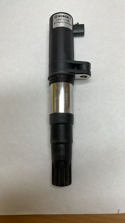 Bosch Ignition Coil For Renault Scenic JA0/1  FA0 1.6L/2.0L, JM0/1 2.0L JA00
