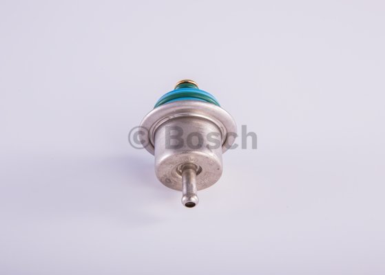 Fuel Pressure Regulator for Ford Mondeo (HA, HB, HC, HD) 2.0L 4cyl ­