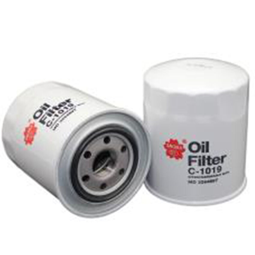 2X Sakura Oil Filter For MITSUBISHI TRITON GLX MN 2.5L 2009 - 2015 DOHC