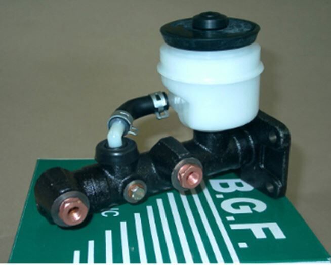 Brake Master Cylinder For Toyota Landcruiser FJ60 - 4.2L 2F Prl 08/1980 - 11/84