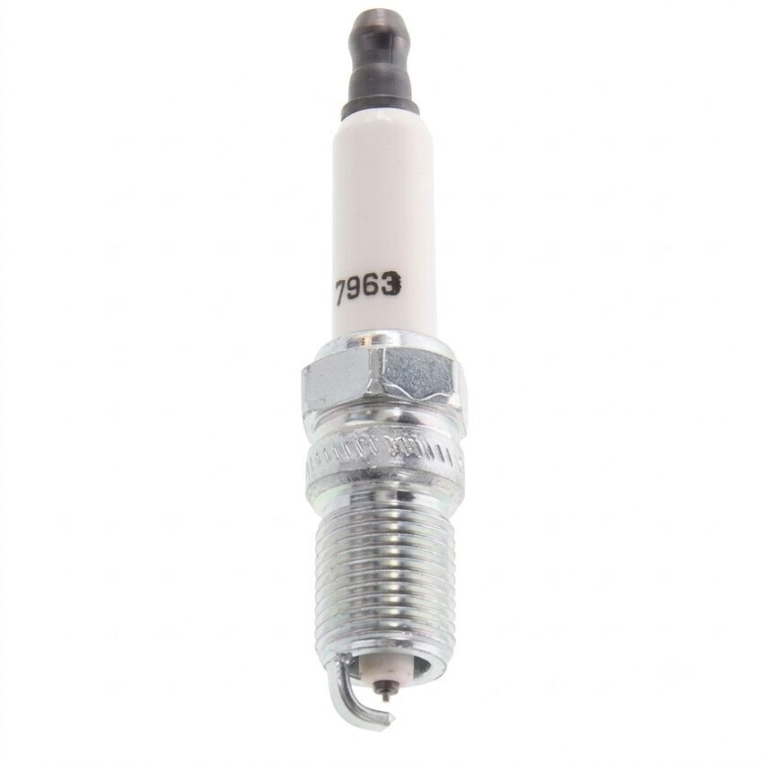 Champion Platinum Spark Plug For Ford Cougar SW SX 2.5L Petrol V6 LCBC, 24V