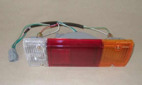 Tail Light Rear For Toyota Landcruiser FZJ78 - 4.5L 1FZFE Prl 81550-60451NG