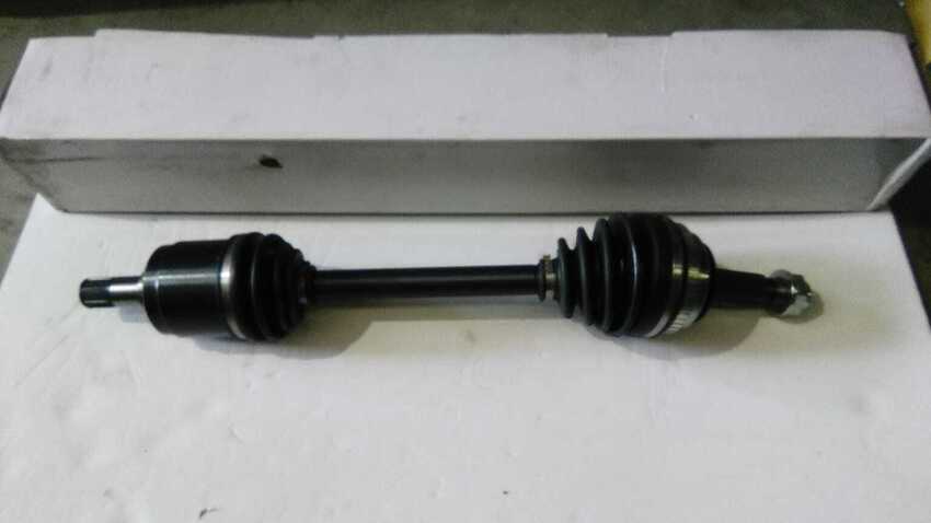 CV Joint Drive Shaft Right Hand For HONDA CD 2.2L Auto 11/89-10/92
