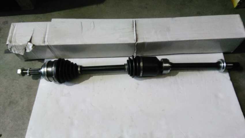 CV Joint Drive Shaft Right Hand For Holden JM & JP 4 CYL 04/93-12/97