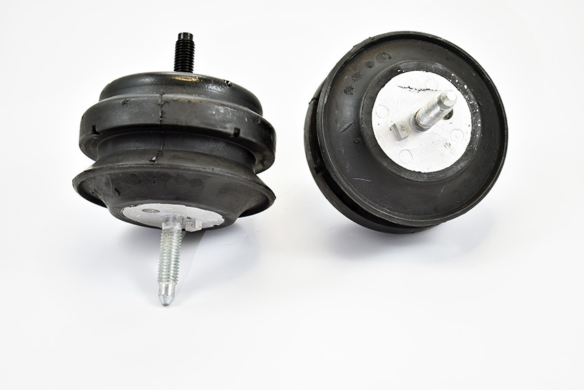 2 New Engine Mount Front Pair For Holden Commodore VT VU VX VY VZ 5.7L V8