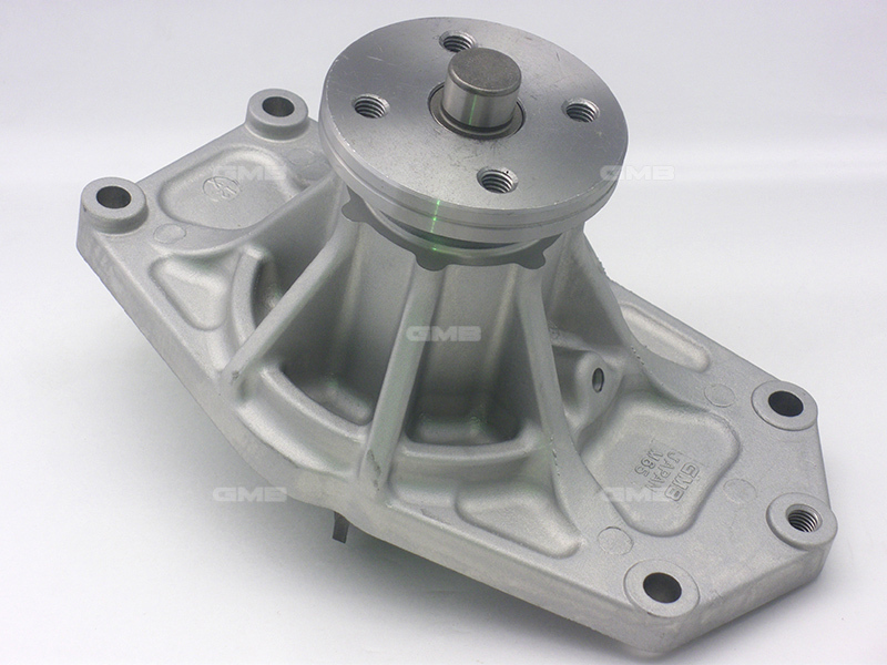 GMB Engine Water Pump For Mitsubishi FUSO Canter FE339 3.9L,FE537,647 4.2L 4cyl