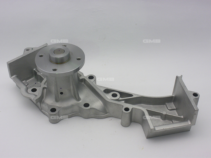 GMB Engine Water Pump For Nissan Pathfinder D21 3.0L VG30E 12v MPFI