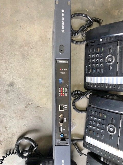 LG-ERICSSON IPECS LIP-8012E IP PHONE AND MFIM50A