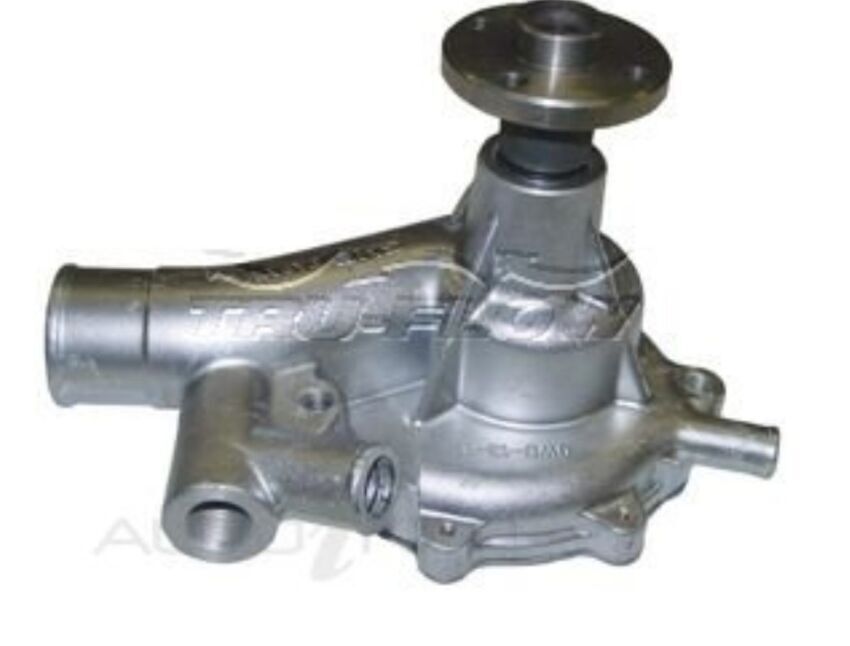 NPW Water Pump For Daihatsu Delta DV28, Toyota Dyna 200/Landcruiser BJ40R